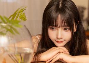 听说原图超火，全套秋山AkI的mirror彩云，名副其实的“反射美”！