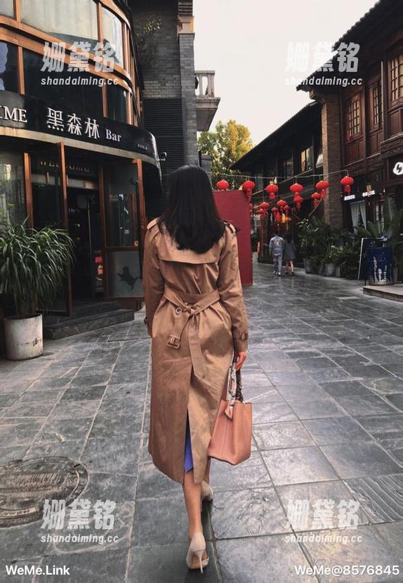 童小芯 微密圈 - 童小芯的黑丝写真:她的吊带让我在心里默念‘要走起风!’哈哈!