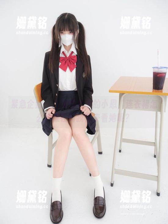 紧急企划 - 高清图片中的小恩，连衣裙怎么好像在叫我快来看她呢？