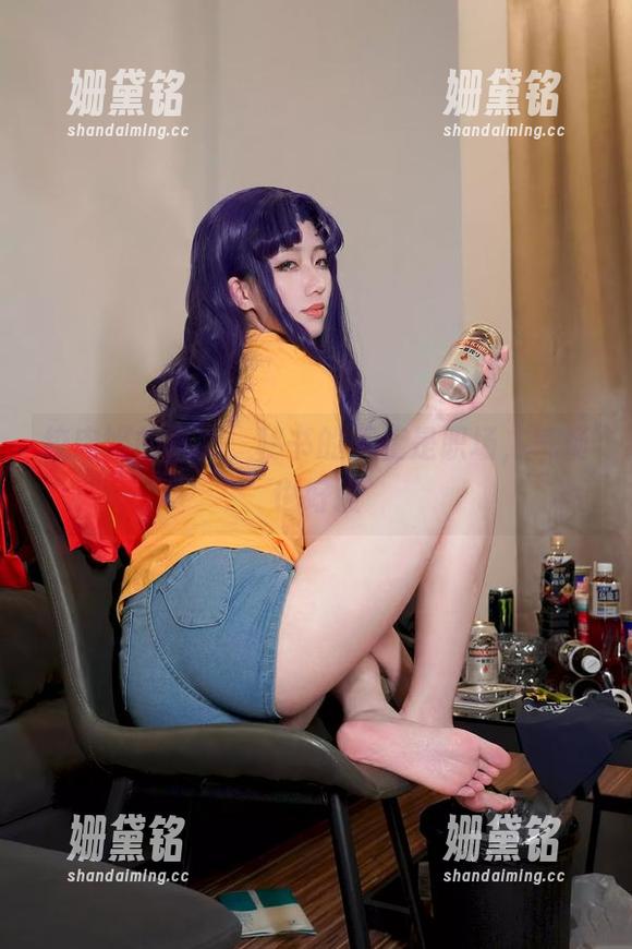 绞肉姬 绞肉姬的写真,秘书的不止是职场,气场也好强