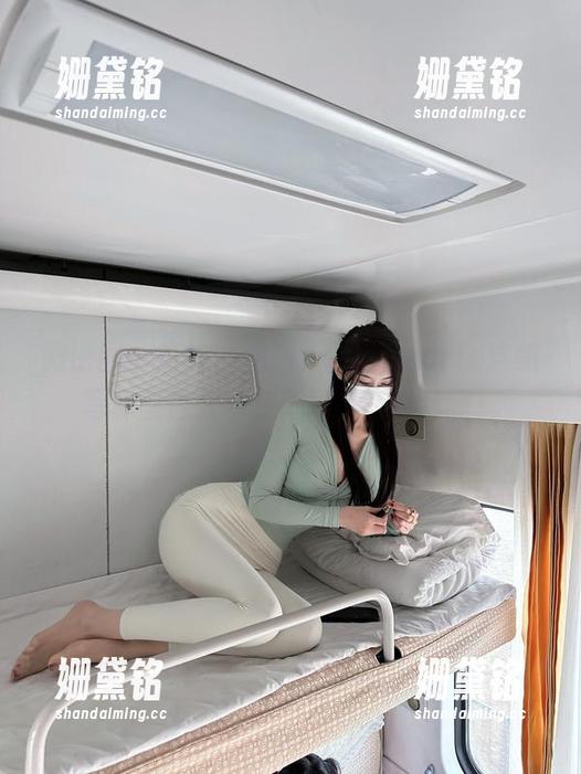 微密圈 - 说好的蛇精，脸红Dearie这组写真里也太多变了吧，有点乱啊！