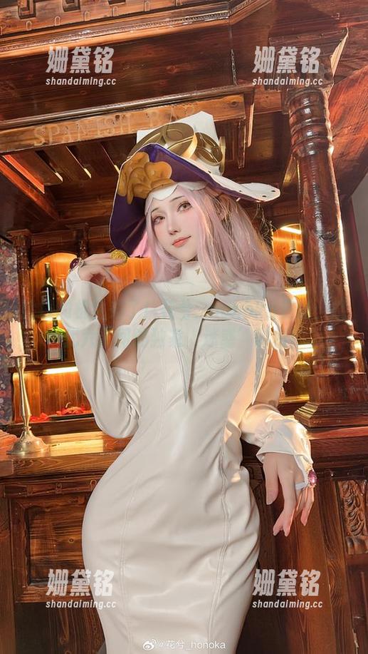 花兮_honoka 捡钱的机会来了!花兮_honoka更新:能代六叠间的独家‘迷惑’时刻!