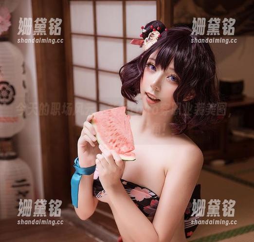 菌烨tako 今天的职场风云,菌烨tako穿职业装美图,真可谓身兼多角!