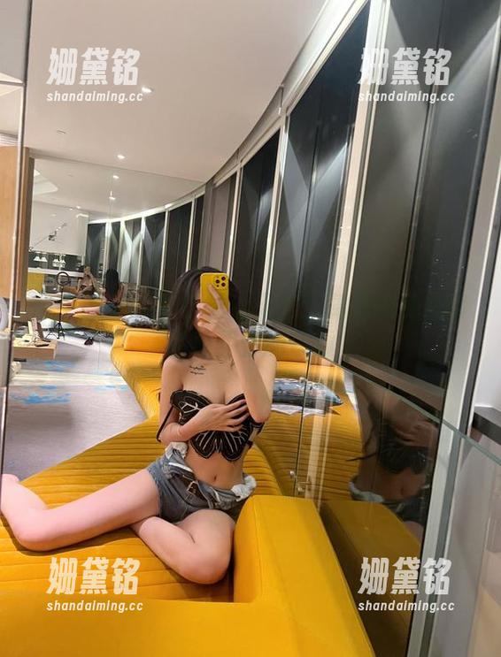 微密圈 - 不要小看这天台！葛征的免费套图颠覆你的认知