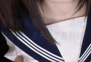 从蜜汁猫裘的私房短裤里,发现了新的穿搭哲学,求开学季教科书!
