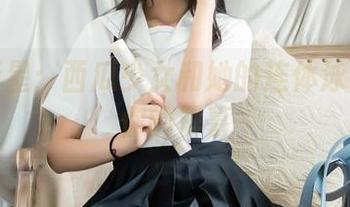 壁纸新星：西瓜少女和她的连体泳衣冲击你的屏幕