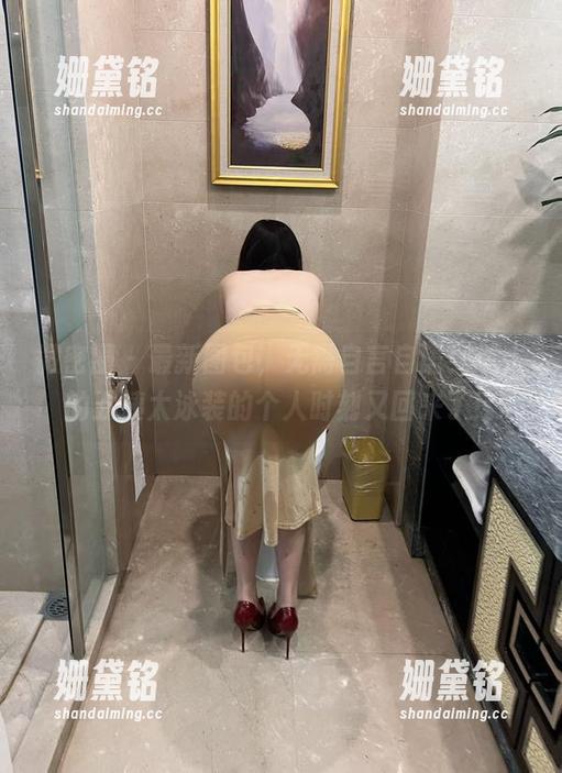 迷人的五姨太 微密圈 - 最新图包,无需自言自语!迷人的五姨太泳装的个人时刻又回来了!