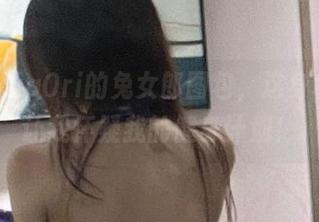 看!阿薰kaOri的兔女郎图包,这身材绝了,让我怀疑我的健身计划!