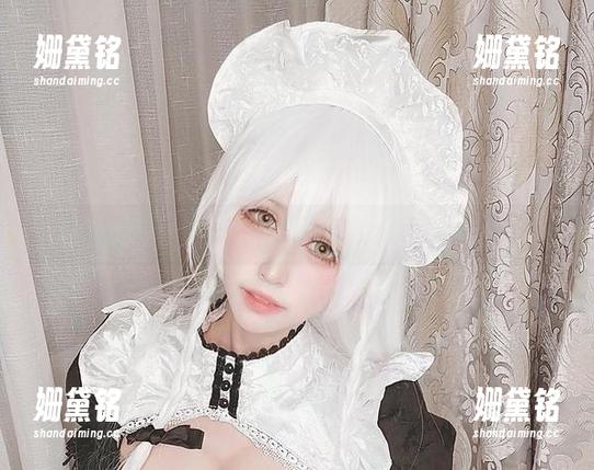 黑白御猫与她的黑丝，作品看多了总想再来一遍。